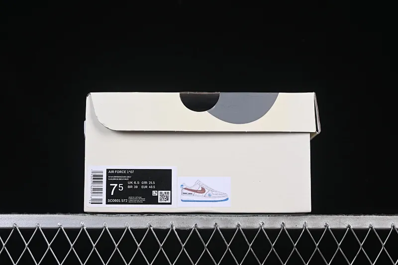 All categories Nk Air Force 1 Air Force series Nk Air Force 1 Low Air Force low-top Nike Air Force 1'07 Low Gucci co-branded white, red and blue Air Force 1 low-top casual sneakers SC0601-572